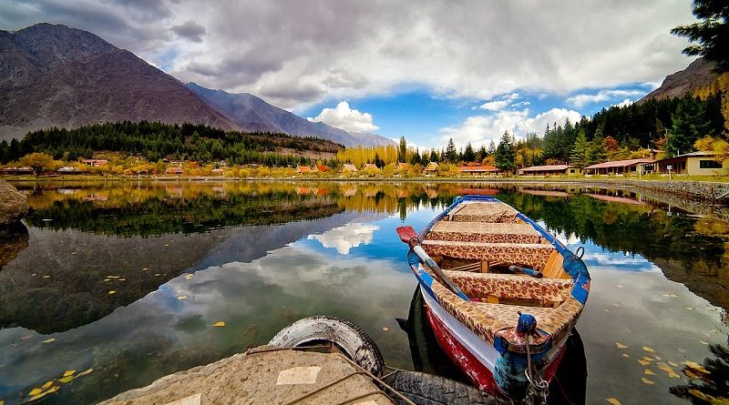 10 Beautiful Places to visit in Pakistan